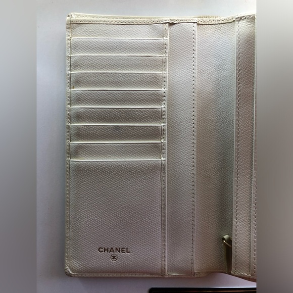 Excellent Condition! Chanel CoCo Button Flap Bifold Long Wallet Caviar Leather - Picture 5 of 14